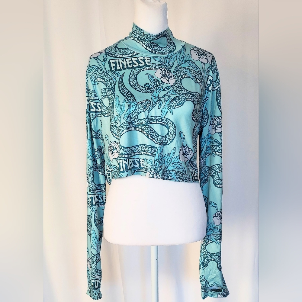 Finesse Noni Not Your Biz Dragon Theme Long Sleeve Athletic Crop Top Size 1X